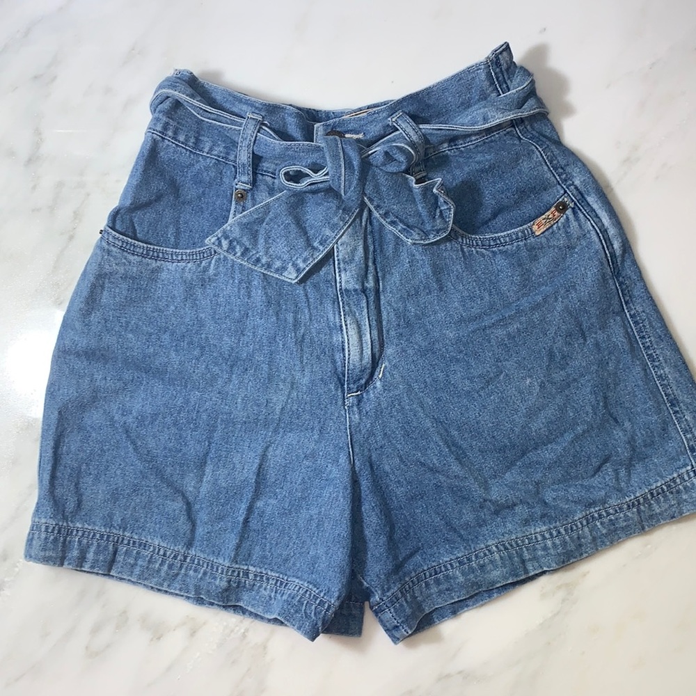 Vintage Jean Shorts Size 3/4 100% Cotton.